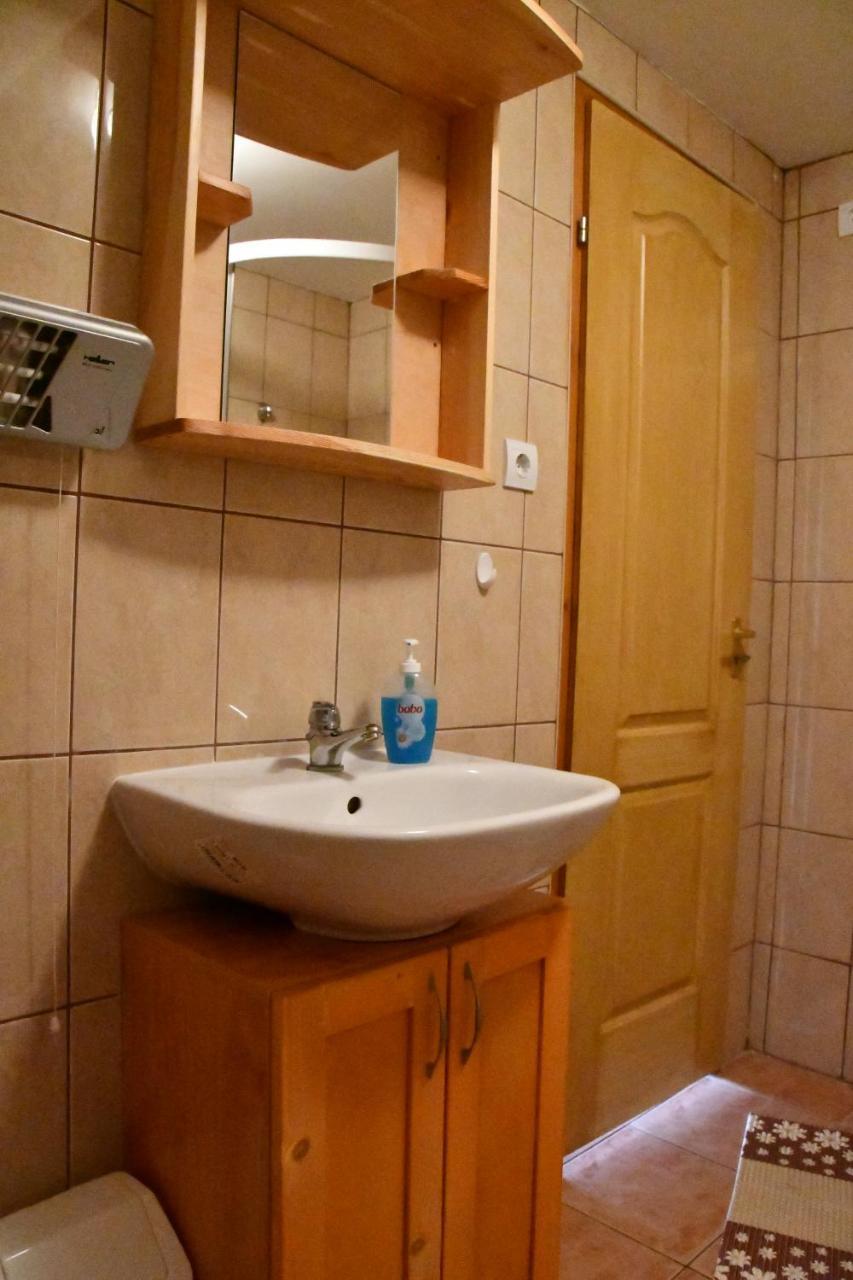 ホテルNadas Apartman ショルトバットカート エクステリア 写真